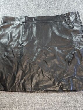 LOFT Black Faux Leather Wrap Mini Skirt Size 20 Plus High Waist Trendy